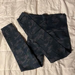 Spanx black camo leggings